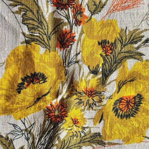 Polish Linen Floral Tablecloth Made in Poland - Picture 4 of 8